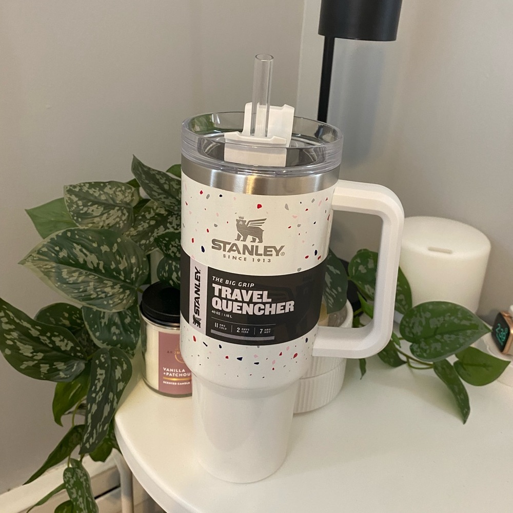 SALE!! 40oz Stanley Cup